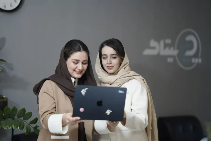 کارشناسان استقرار و توسعه ماژول‌های اودوو فارسی